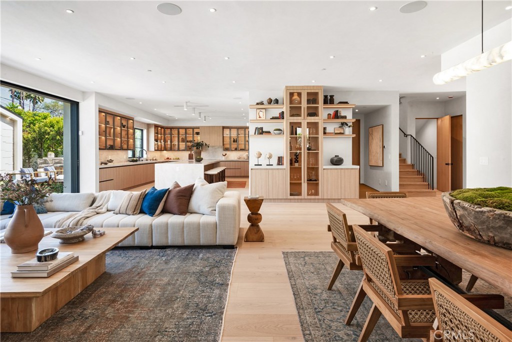 4314 Teesdale Avenue Studio City, CA 91604 - Photo 6 of 47