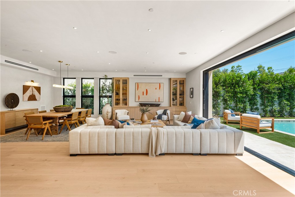 4314 Teesdale Avenue Studio City, CA 91604 - Photo 8 of 47