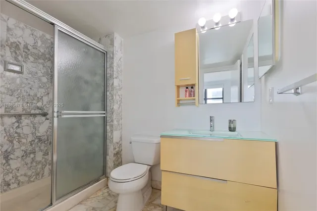 $1,249,000 | 9801 Collins Avenue, Unit 20V, Bal Harbour, FL 33154