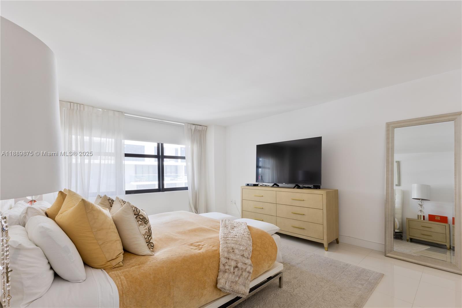 9801 Collins Avenue, Unit 20V Bal Harbour, FL 33154 - Photo 20 of 22