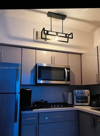 $3,100 | 1320 Drexel Avenue, Unit 201, Miami Beach, FL 33139