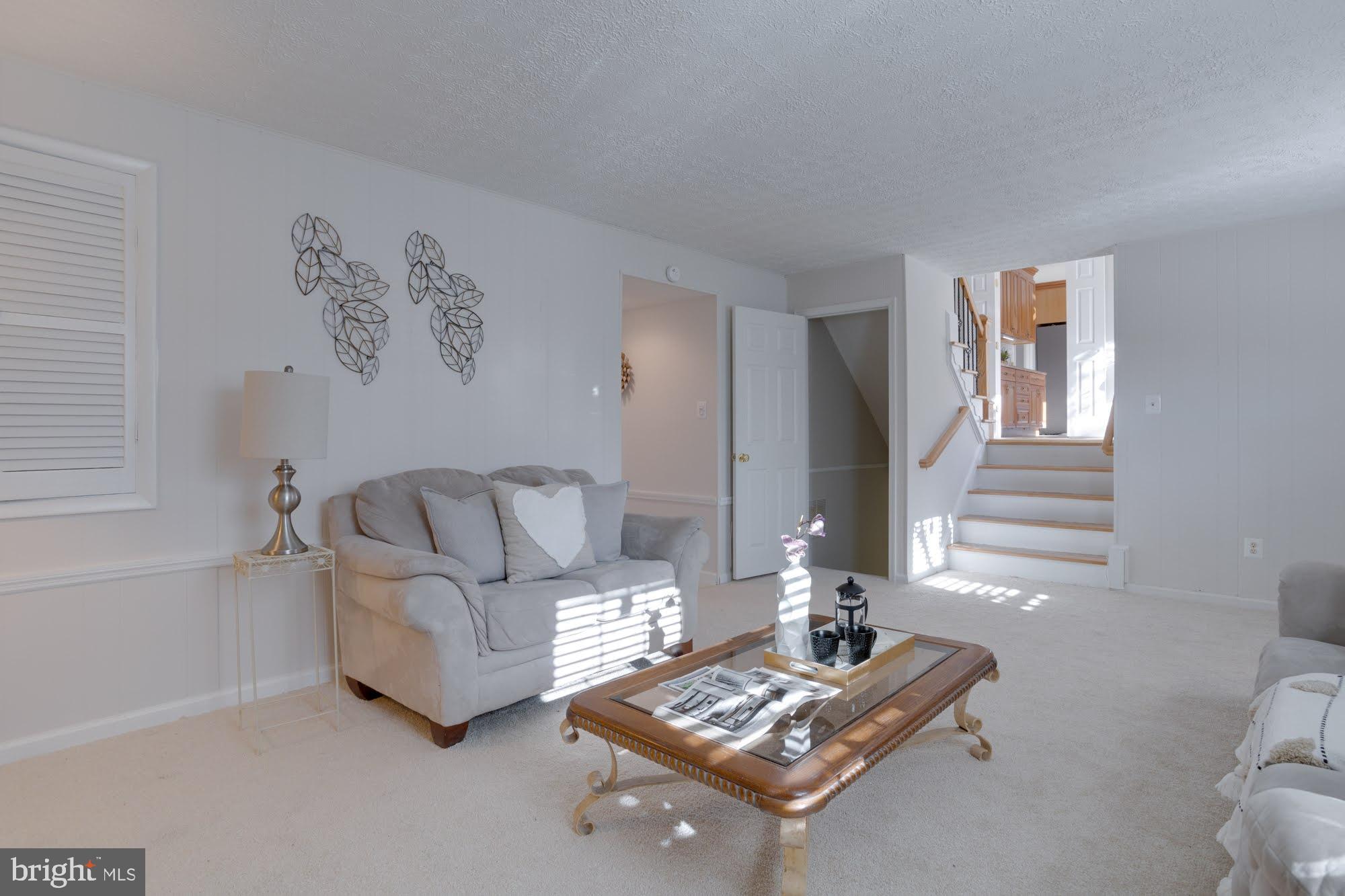 9306 Winbourne Road Burke, VA 22015 - Photo 10 of 46 Gallery Image 10