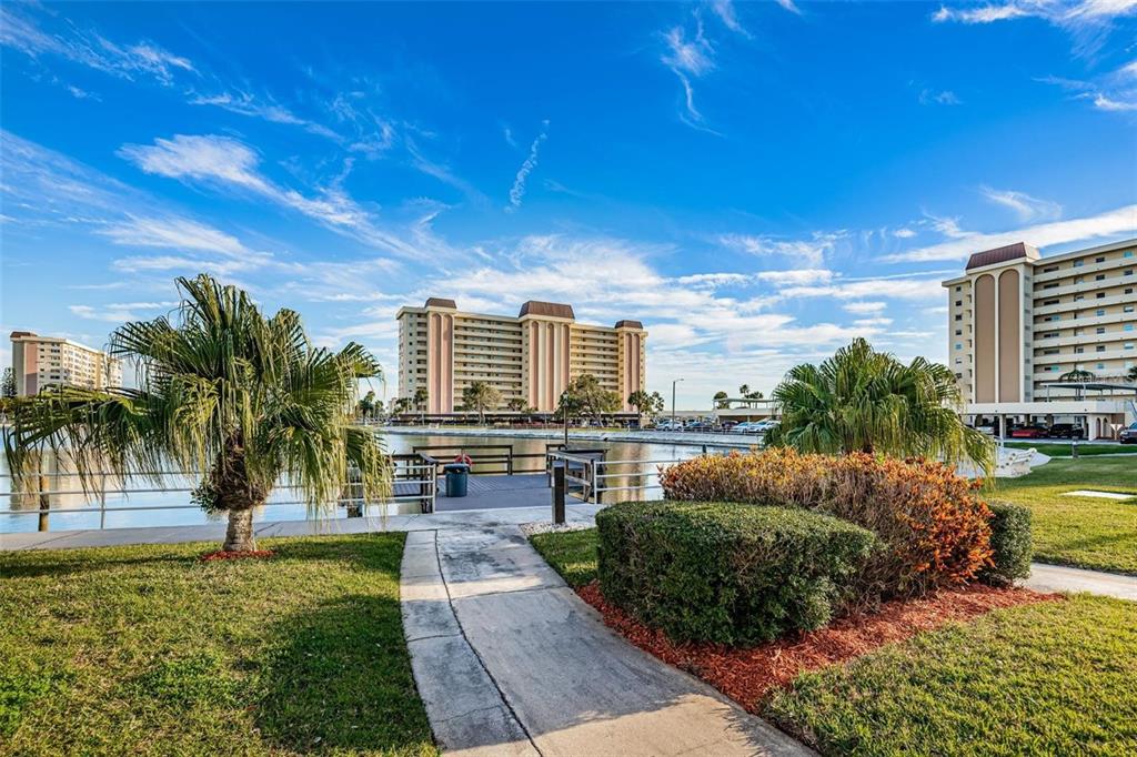 4550 Cove Circle, Unit 106 St. Petersburg, FL 33708 - Photo 11 of 38