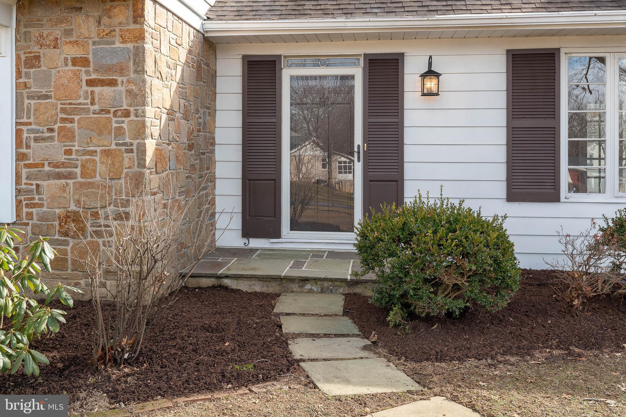 829 Hillaire Road Lancaster, PA 17601 - Photo 3 of 51 Gallery Image 3