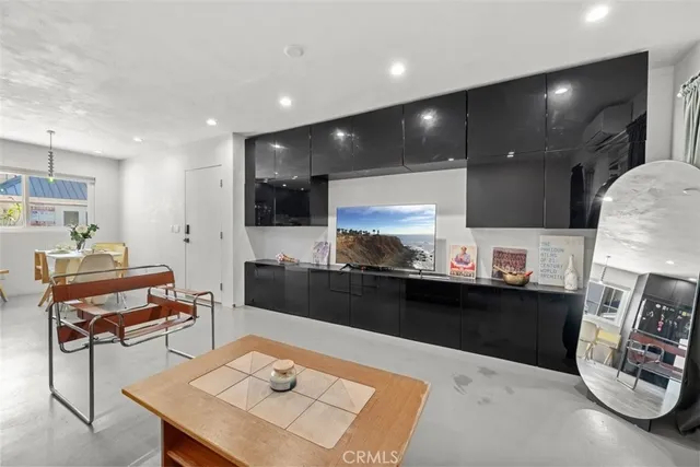 $635,000 | 9005 Cynthia Street, Unit 209, West Hollywood, CA 90069