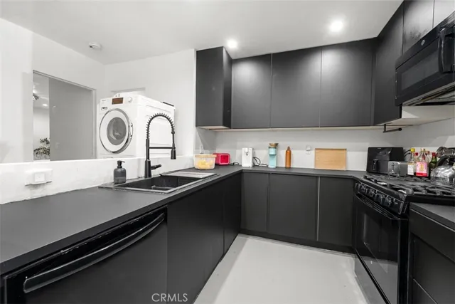 $635,000 | 9005 Cynthia Street, Unit 209, West Hollywood, CA 90069