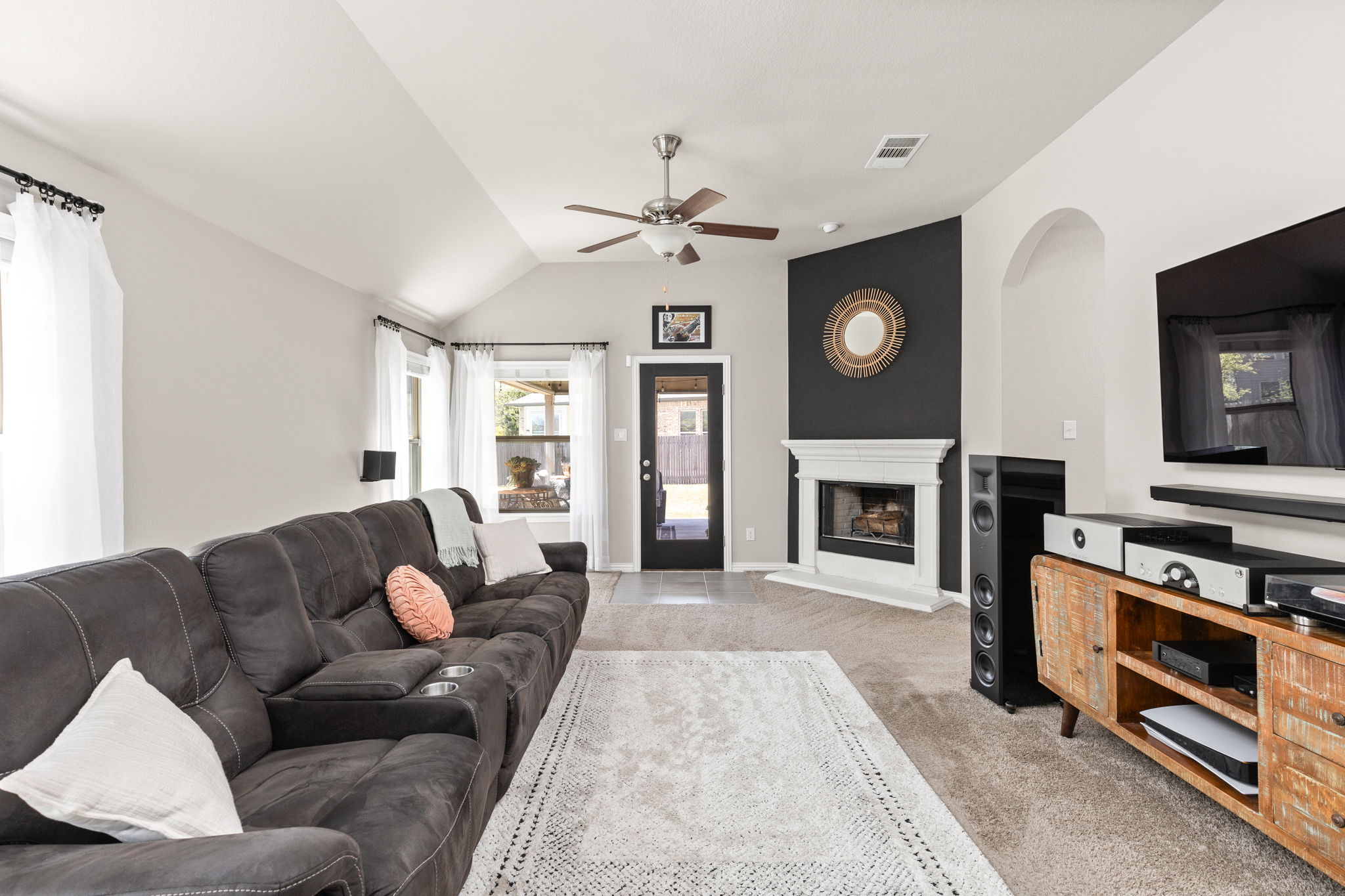 21312 Windmill Ranch Avenue Pflugerville, TX 78660 - Photo 12 of 33