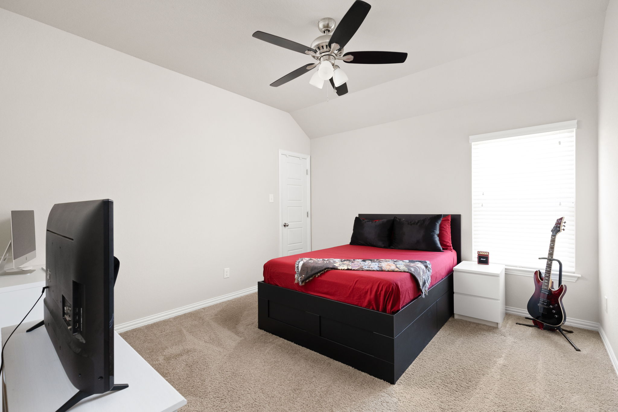 21312 Windmill Ranch Avenue Pflugerville, TX 78660 - Photo 17 of 33