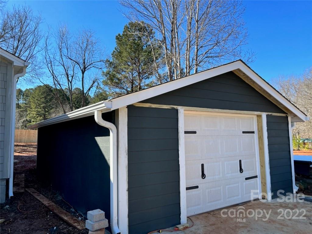 1415 Miles Road Dallas, NC 28034 - Photo 6 of 23