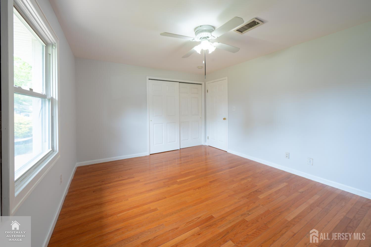 369 Fairview Avenue Colonia, NJ 07067 - Photo 5 of 21