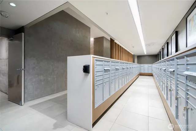 $1,060,000 | 121 Stewart Street, Unit 1605, Seattle, WA 98101