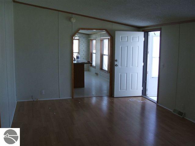 8510 Eroadman Road Merritt, MI 49667 - Photo 17 of 25 1723008-16.JPG