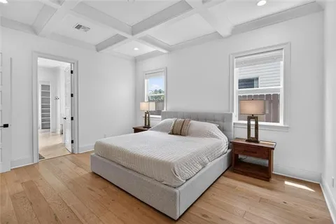$1,199,000 | 11 Metairie Court, Metairie, LA 70001