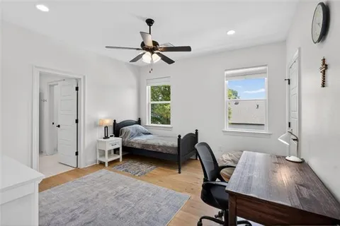 $1,199,000 | 11 Metairie Court, Metairie, LA 70001