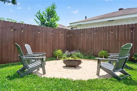 $1,199,000 | 11 Metairie Court, Metairie, LA 70001