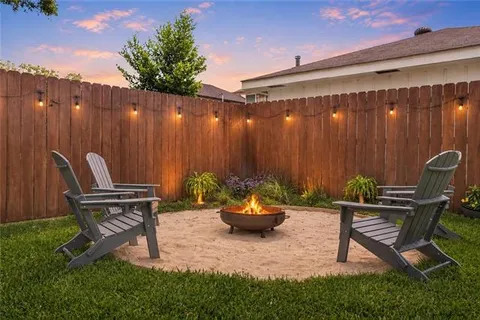 $1,199,000 | 11 Metairie Court, Metairie, LA 70001