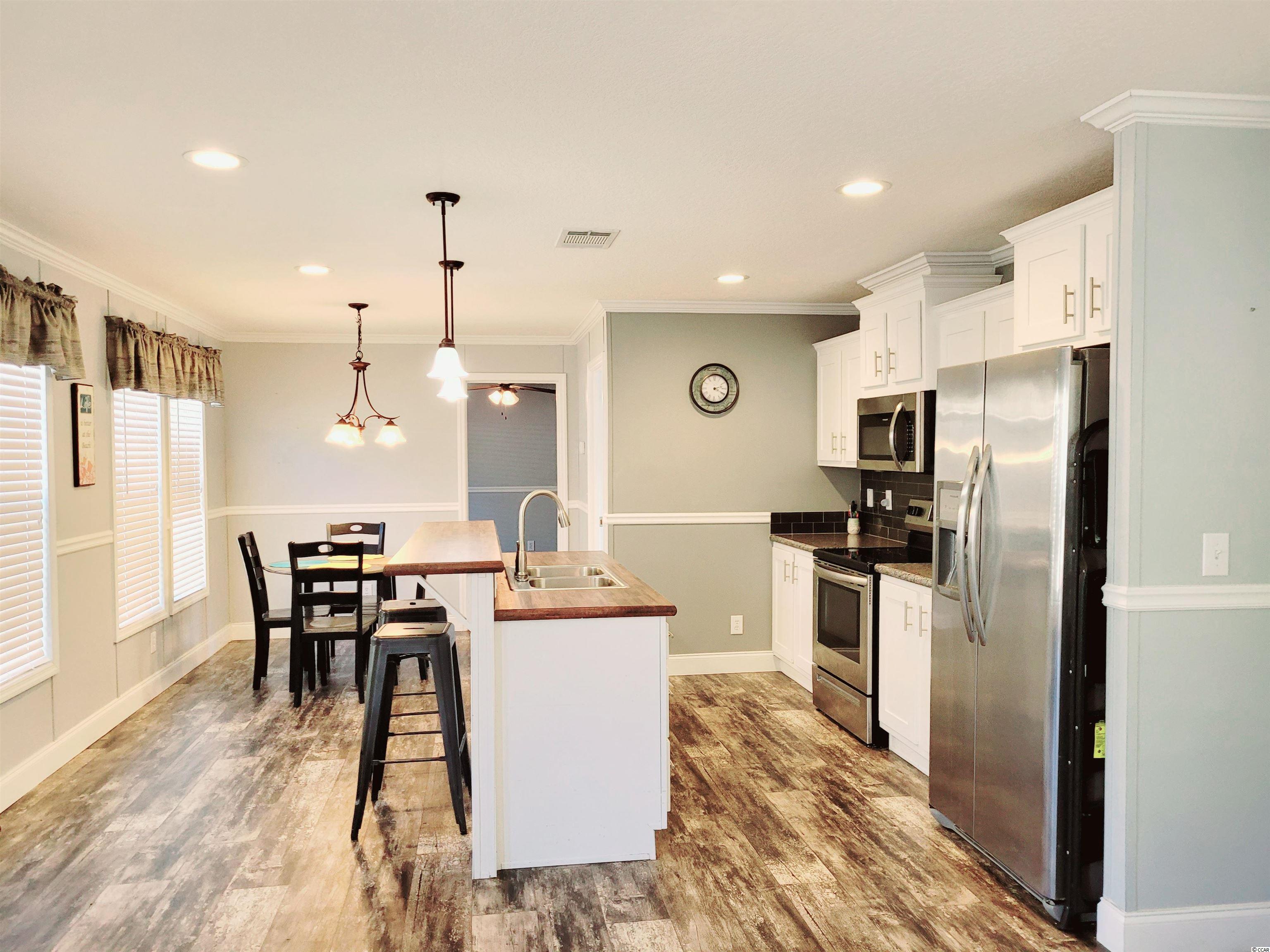 40 Islander Court Murrells Inlet, SC 29576 - Photo 10 of 32