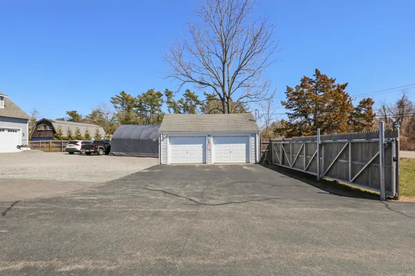 $749,000 | 2614 Cranberry Highway, Wareham, MA 02571