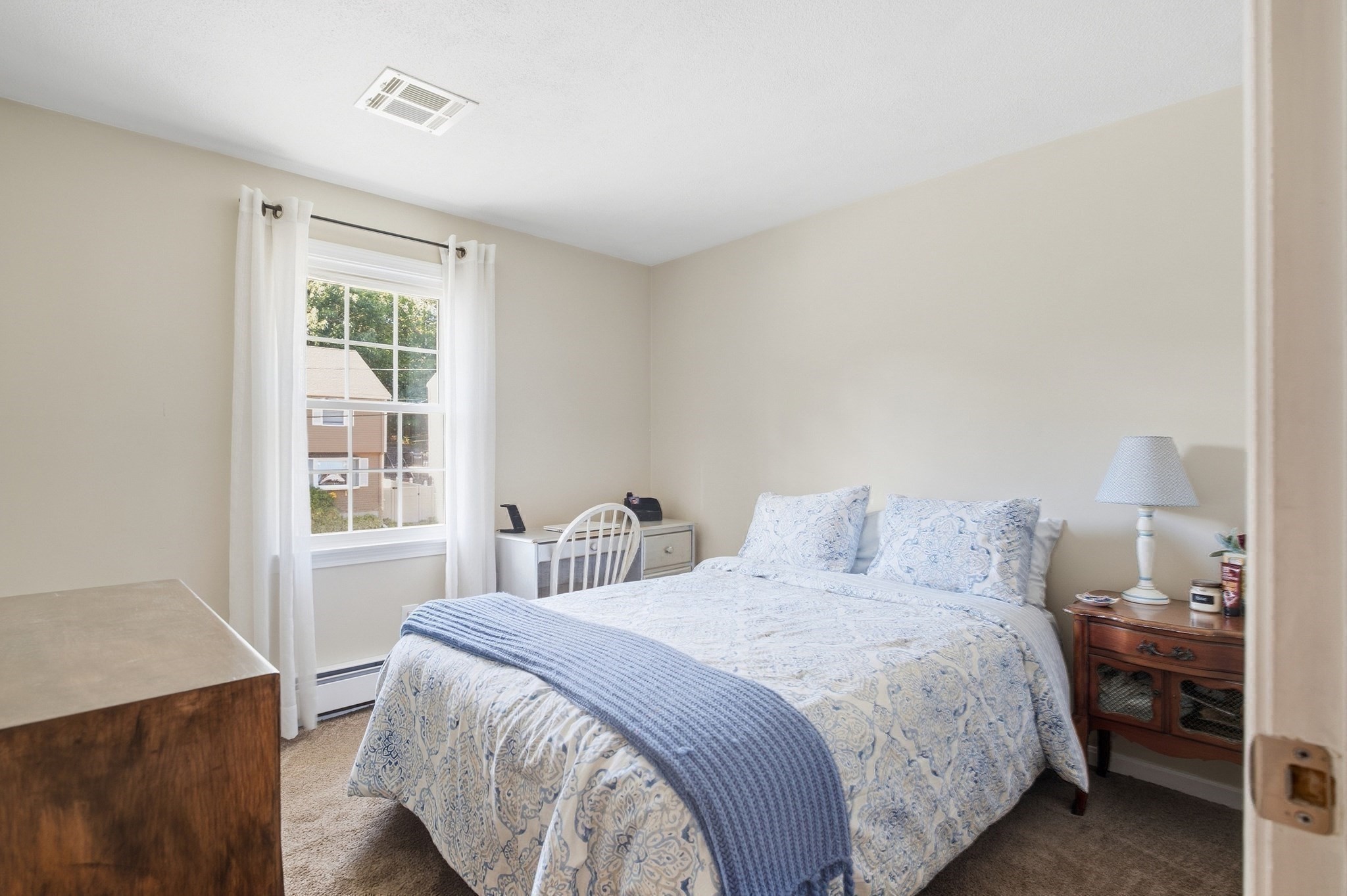 136 Maplewood Road Lynn, MA 01904 - Photo 21 of 37 Gallery Image 21
