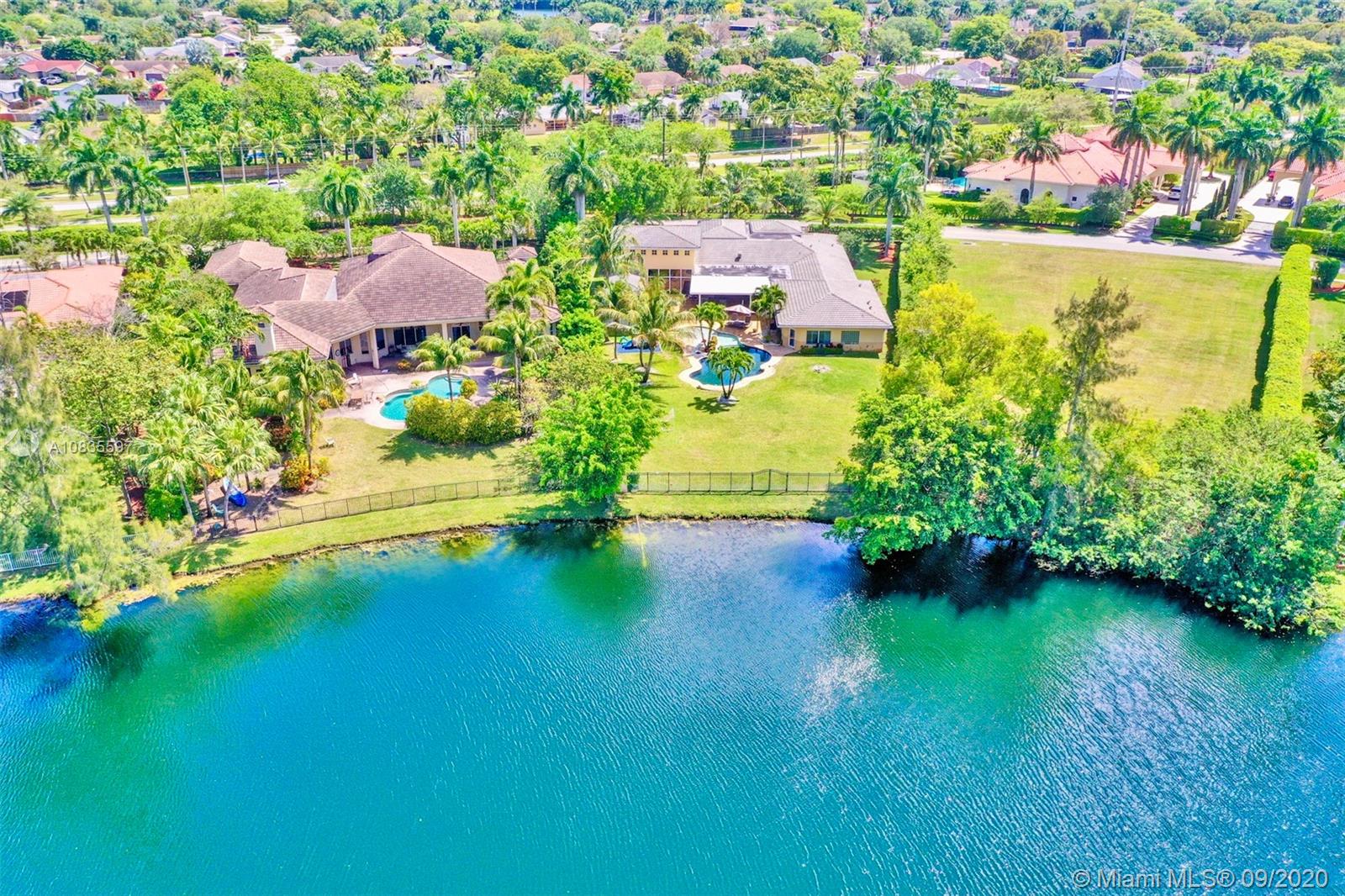 481 Ranch Road Weston, FL 33326 - Photo 4 of 81