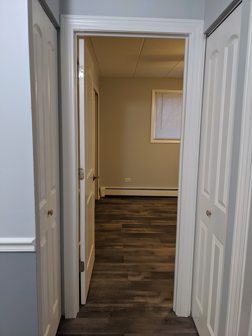 10440 South Ridgeland Avenue, Unit 5 Chicago Ridge, IL 60415 - Photo 23 of 27 a view of stairs