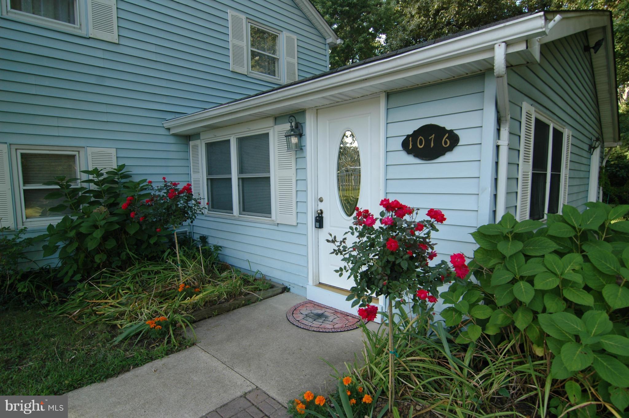 1076 Bay Ridge Road Annapolis, MD 21403 - Photo 1 of 21 Exterior (Front)