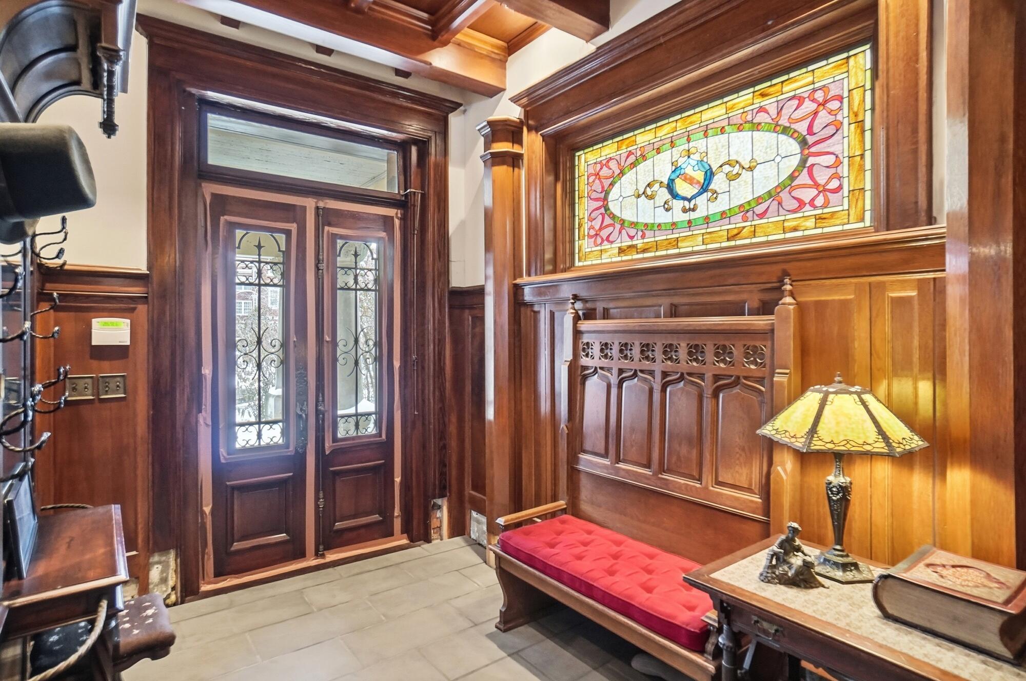 875 East Broad Street Columbus, OH 43205 - Photo 12 of 170 Foyer