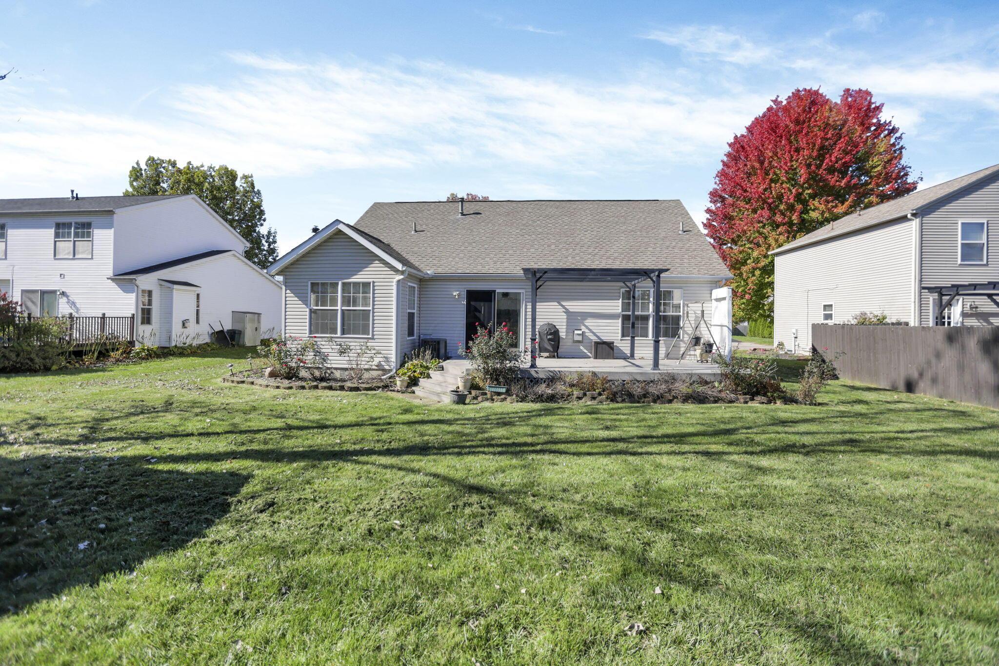 1588 Heatherview Lane Heath, OH 43056 - Photo 47 of 52 Rear Exterior