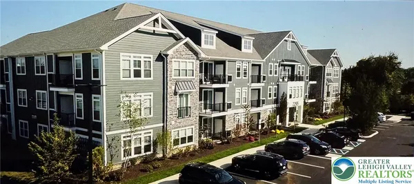 $1,895 | 2295 Lafayette Park Drive, Unit C1, Easton, PA 18040