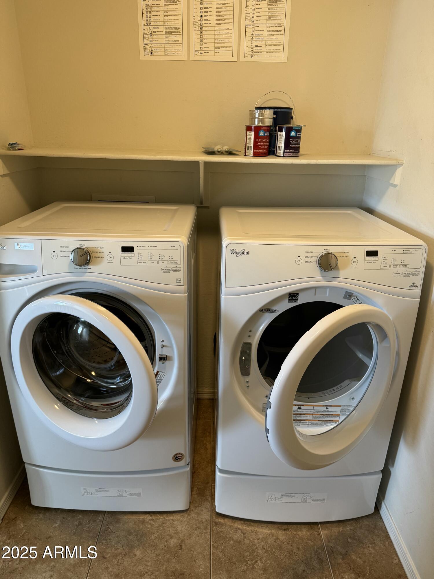 11009 East Sutter Avenue Mesa, AZ 85212 - Photo 13 of 32 a utility room with dryer and washer