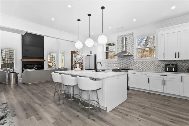 $750,000 | 658 Rockbridge Road Northwest, Lilburn, GA 30047