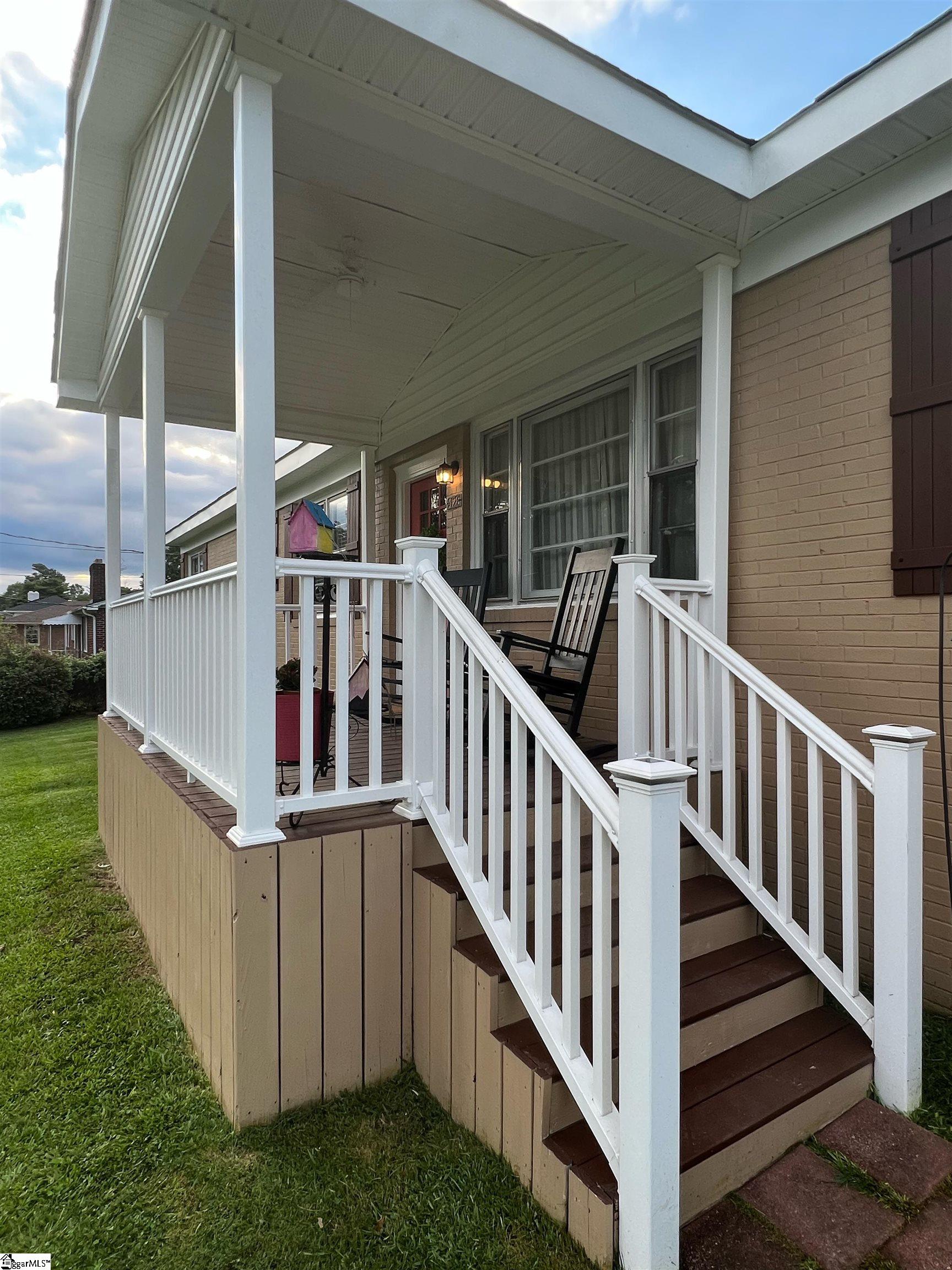 428 Tolar Road Travelers Rest, SC 29690 - Photo 3 of 31 Gallery Image 3