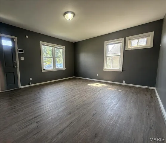 $1,095 | 223 La Motte Lane, Ferguson, MO 63135