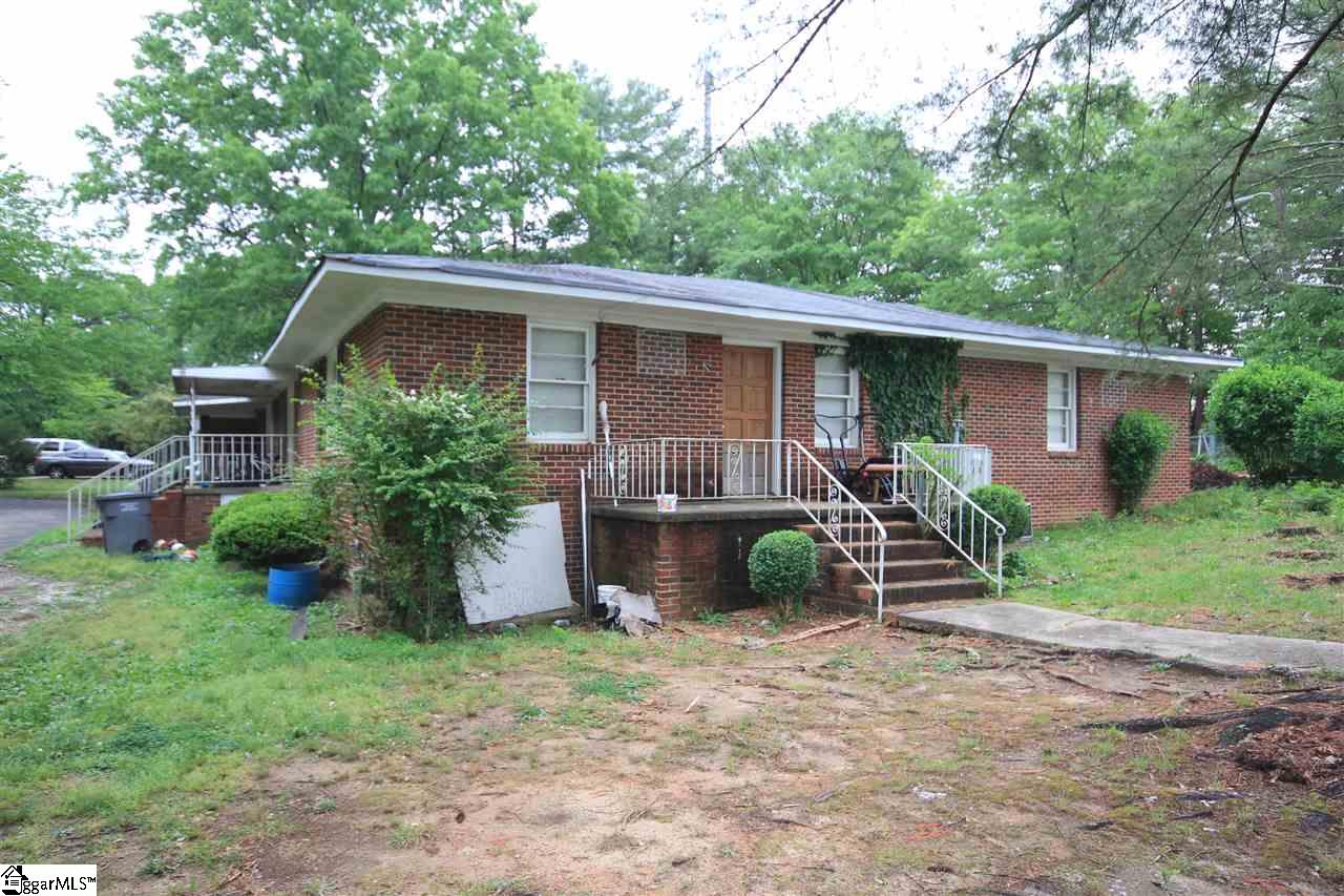 3800 Edwards Road Taylors, SC 29687 - Photo 2 of 10 Gallery Image 2