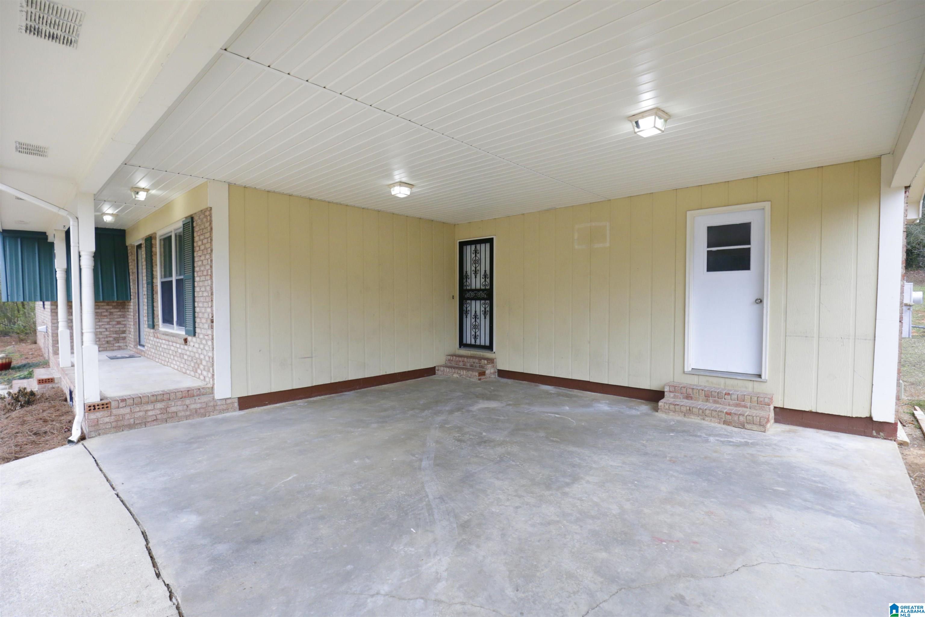 910 Lenlock Lane Anniston, AL 36206 - Photo 5 of 29