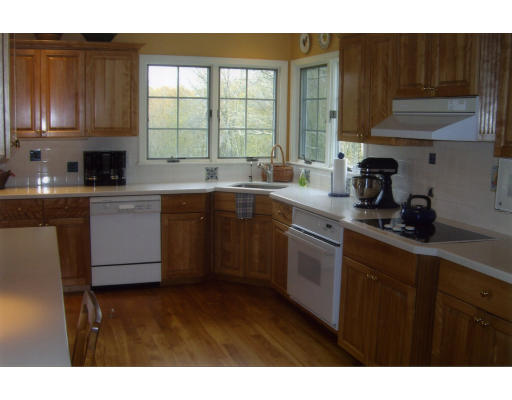 18 Sleepy Hollow Road Topsfield, MA 01983 - Photo 6 of 10 Gallery Image 6