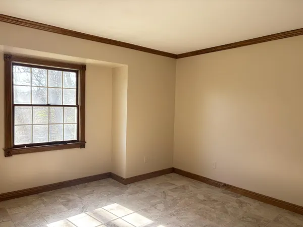 $155,000 | 1066 Millpond Road, Unit G, Valparaiso, IN 46385