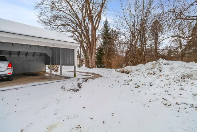 $165,000 | 1066 Millpond Road, Unit G, Valparaiso, IN 46385