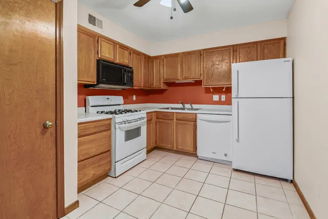 $165,000 | 1066 Millpond Road, Unit G, Valparaiso, IN 46385