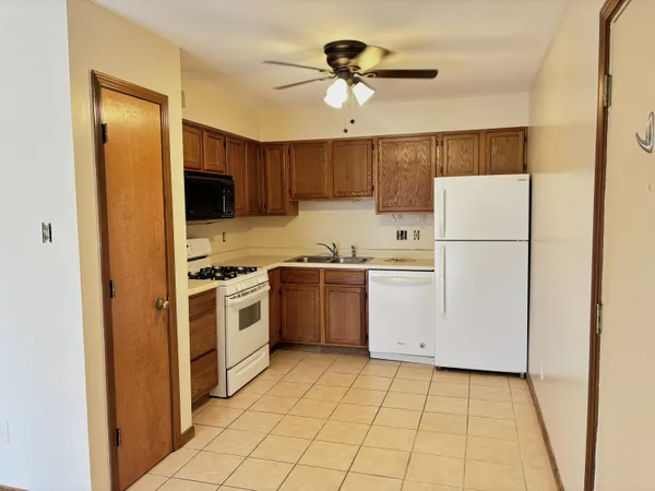 $155,000 | 1066 Millpond Road, Unit G, Valparaiso, IN 46385