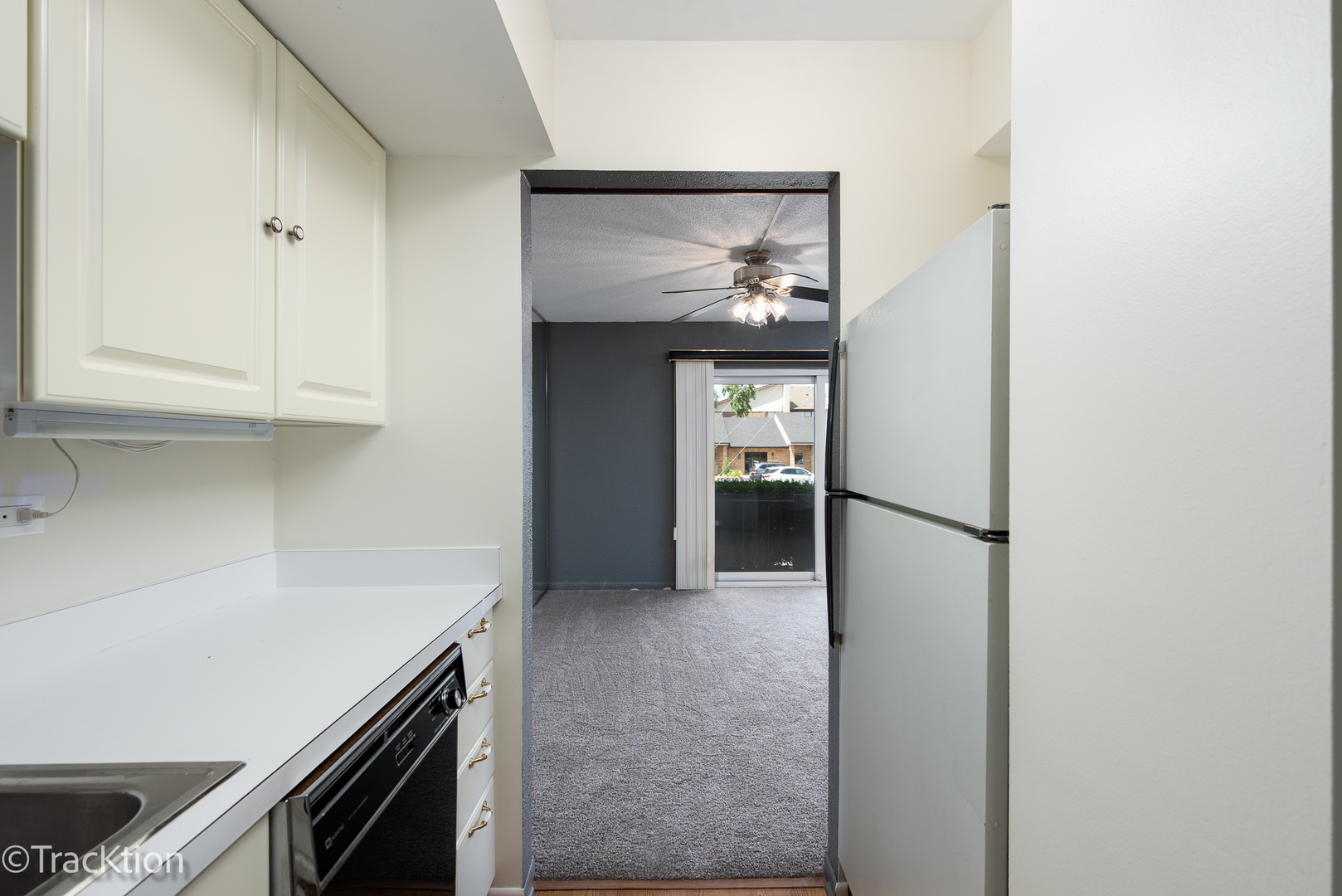 9105 South Roberts Road, Unit 1A Hickory Hills, IL 60457 - Photo 6 of 18 Gallery Image 6