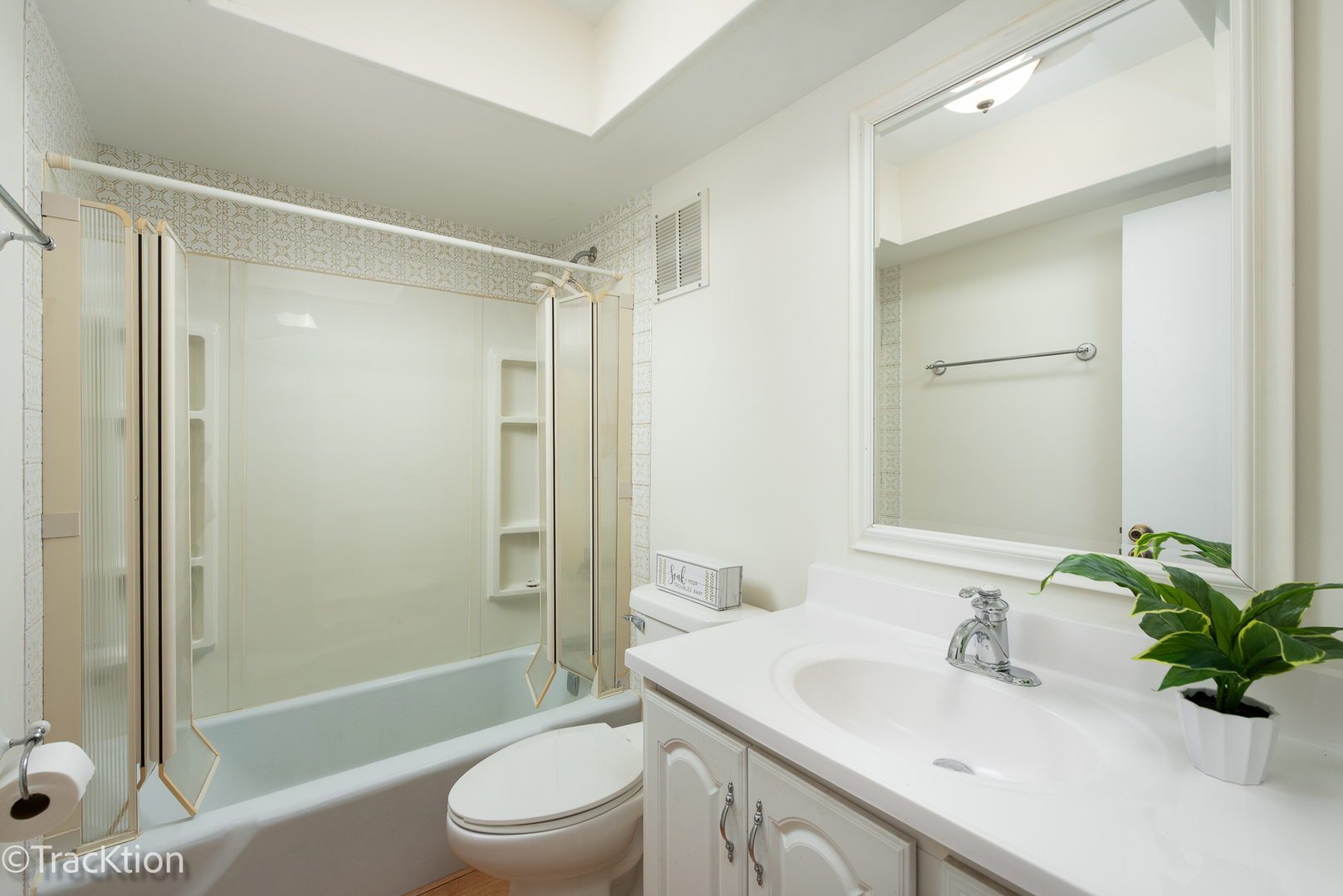 9105 South Roberts Road, Unit 1A Hickory Hills, IL 60457 - Photo 8 of 18 Gallery Image 8