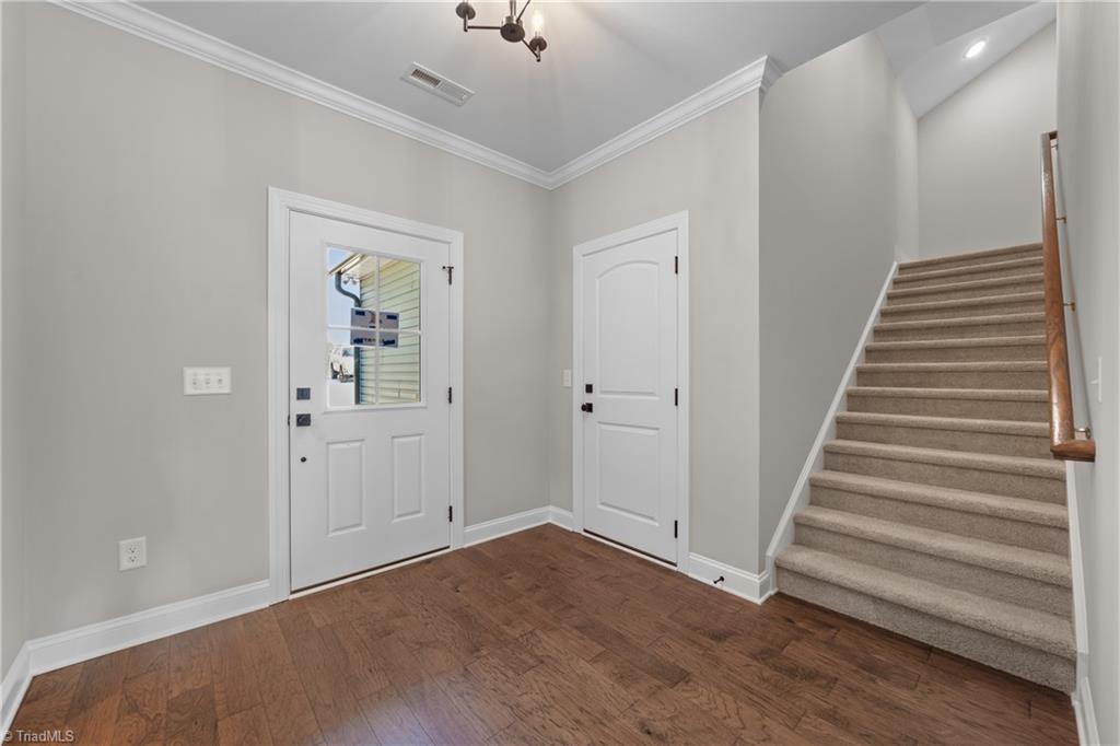 4760 Skylark Road Pfafftown, NC 27040 - Photo 3 of 41 Gallery Image 3