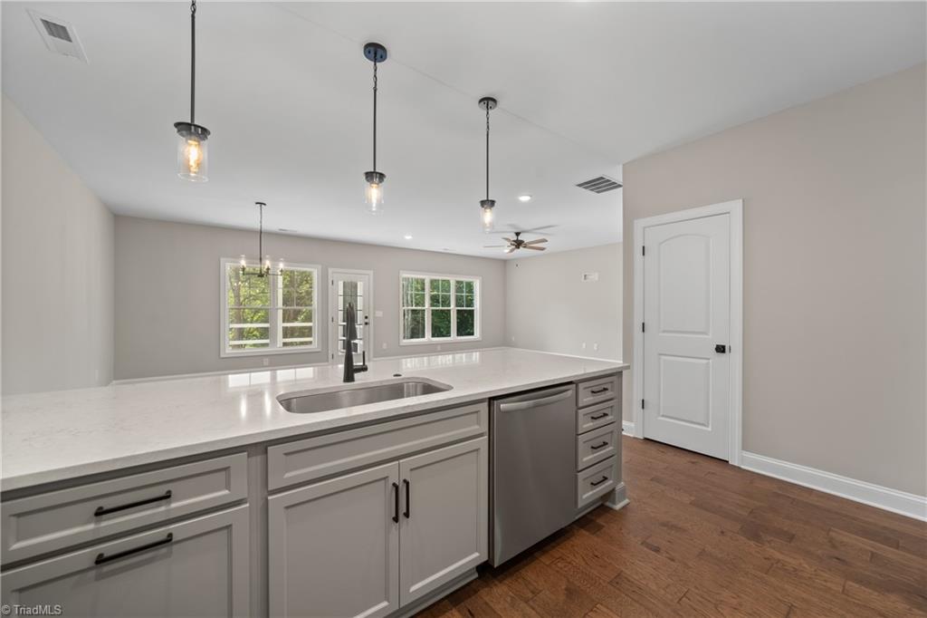 4760 Skylark Road Pfafftown, NC 27040 - Photo 6 of 41 Gallery Image 6
