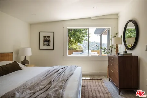 $1,049,000 | 319 West Ave 45, Los Angeles, CA 90065