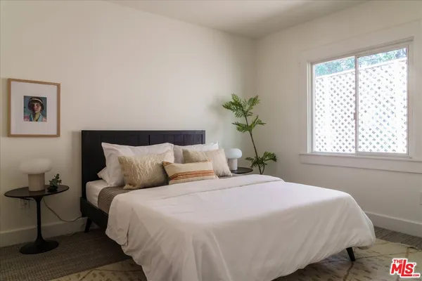 $1,049,000 | 319 West Ave 45, Los Angeles, CA 90065