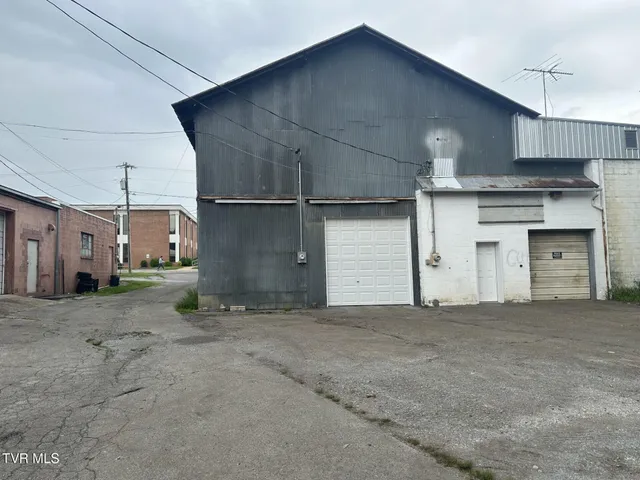 $1,000 | 902-904 Jefferson Street, Unit 7, Greeneville, TN 37745