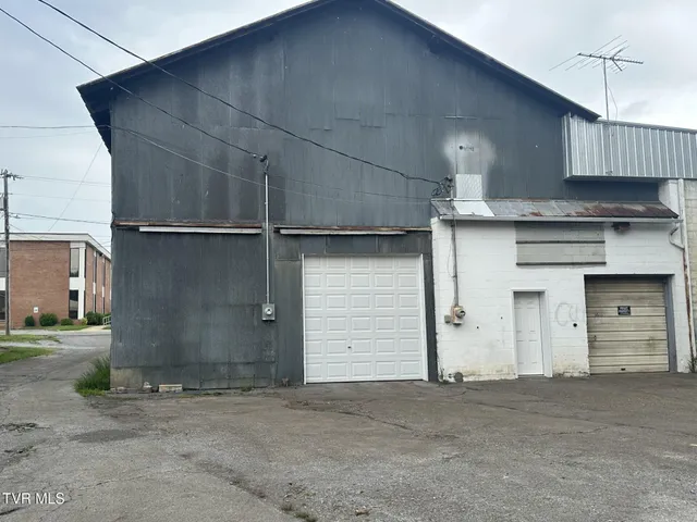 $1,000 | 902-904 Jefferson Street, Unit 7, Greeneville, TN 37745