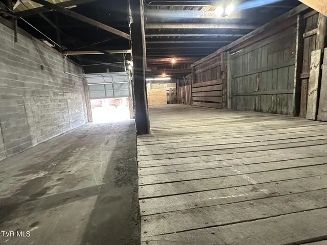 $1,000 | 902-904 Jefferson Street, Unit 7, Greeneville, TN 37745