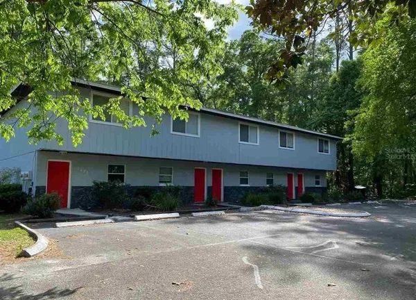 $1,350 | 2422 Northwest 4th Terrace, Gainesville, FL 32609